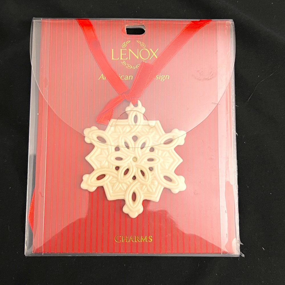Lenox snowflake ornament (NEW)